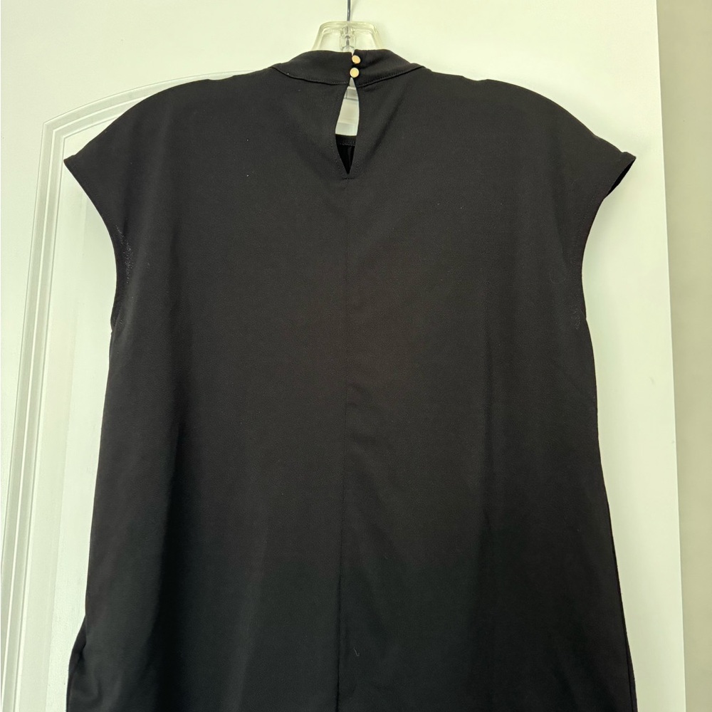 H&M Classic Black capped sleeve blouse